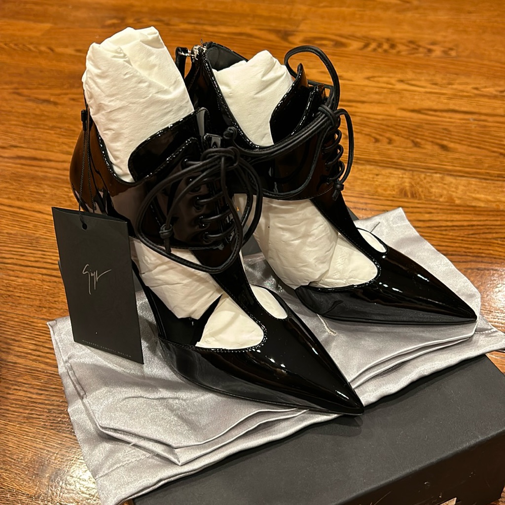 Nib Giuseppe Zanotti New Lucrezia Vernice Nero Black Patent 105 Pumps Heels 38.5